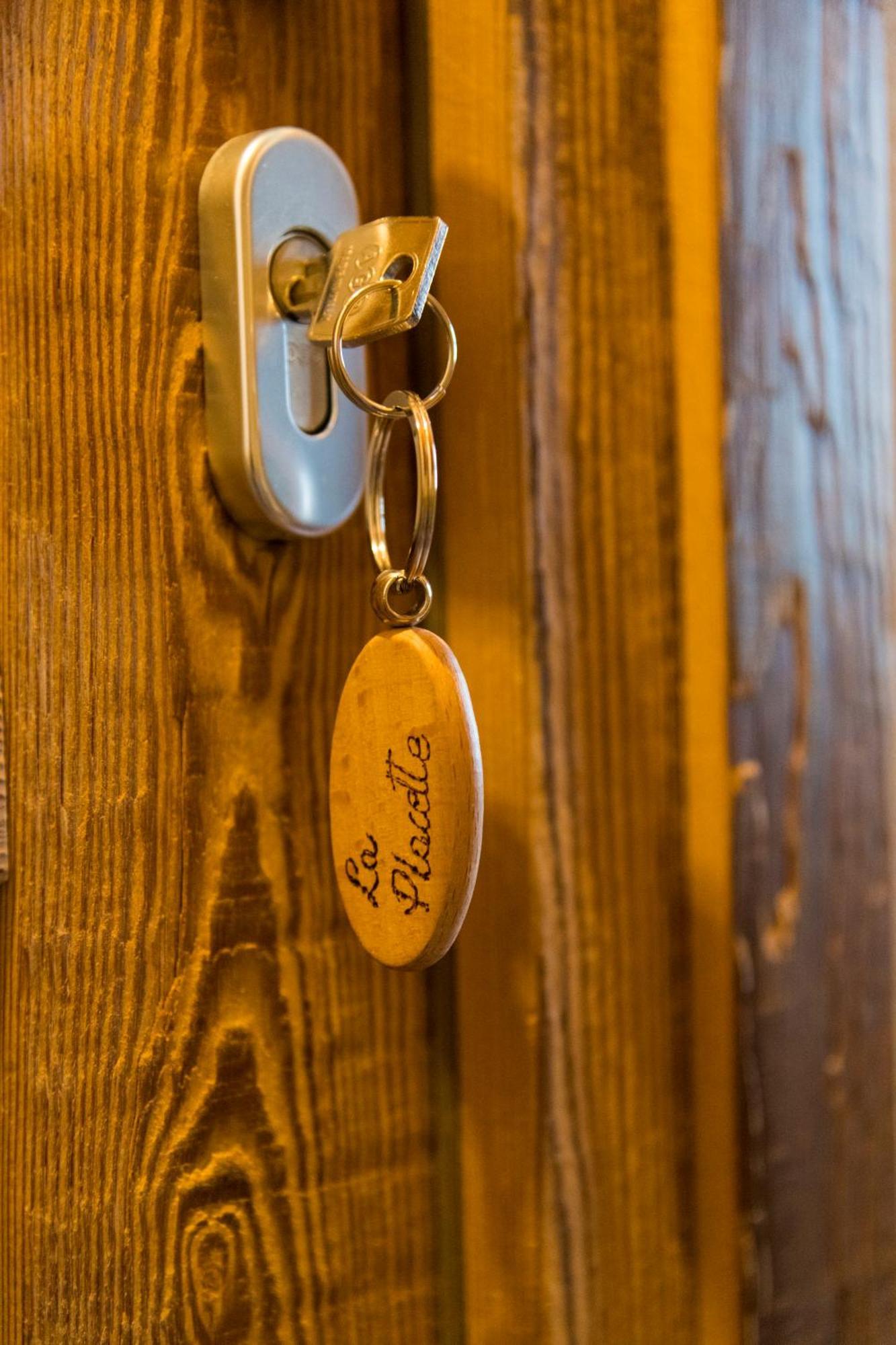 La Placette - Albergo Diffuso E Trattoria Usseaux Exterior photo